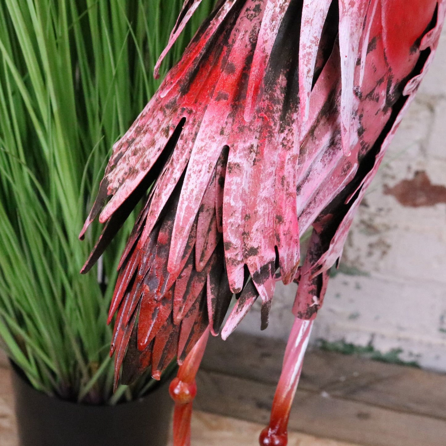 Nala Flamingo Garden Ornament 119cm - Closeup of Feathers 2
