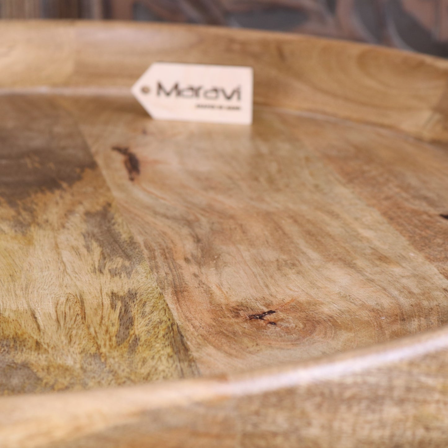 Niva Large Side Table Mango Wood - Closeup of Woodgrain