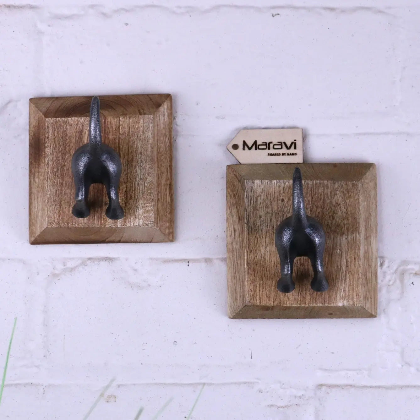 Odhari Dog Tail Hooks Set of 2 Silver Main Image