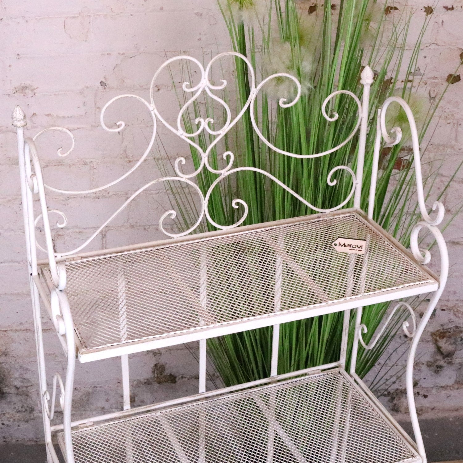 Pavitra 3 Tier Garden Shelving Unit - Closeup of Shelf