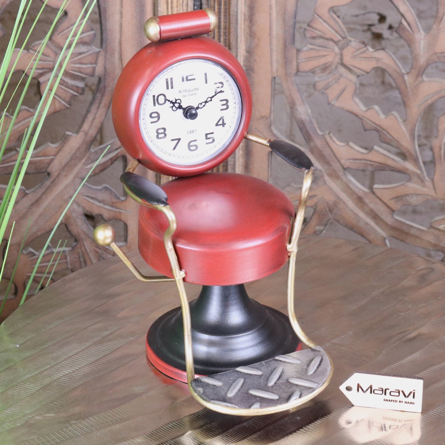 Retro Barber Clock Red Hairdressing Chair - Main Image