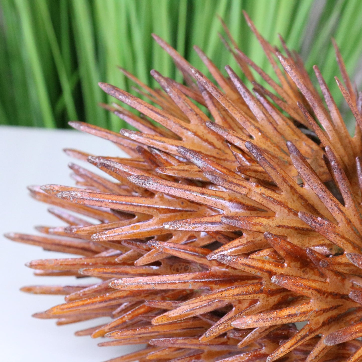 Rousel Hedgehog Rusty Garden Ornament - Closeup of Fins 