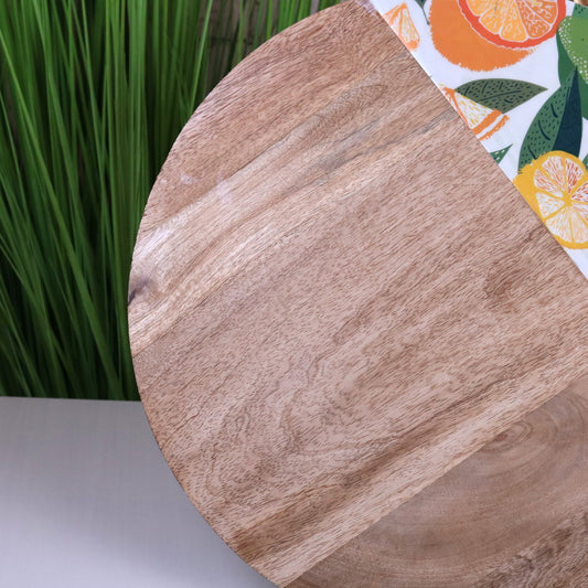 Saitras Round Chopping Board 48cm Enamel Citrus Design - Closeup of Woodgrain