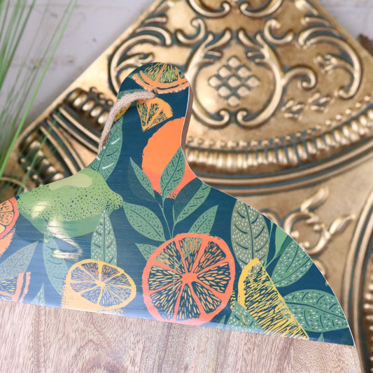 Saitras Round Chopping Board 48cm Enamel Citrus Design - Green - Closeup of Enamel Design