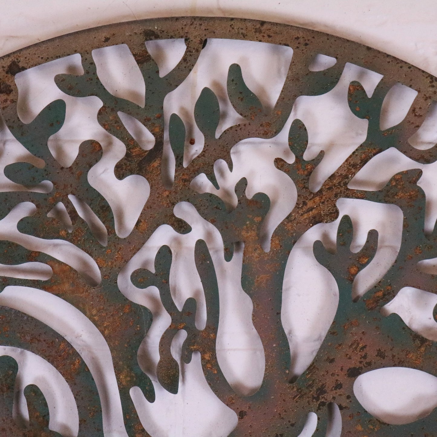 Sarvani Tree Metal Garden Wall Art 80cm - Closeup of Leaves