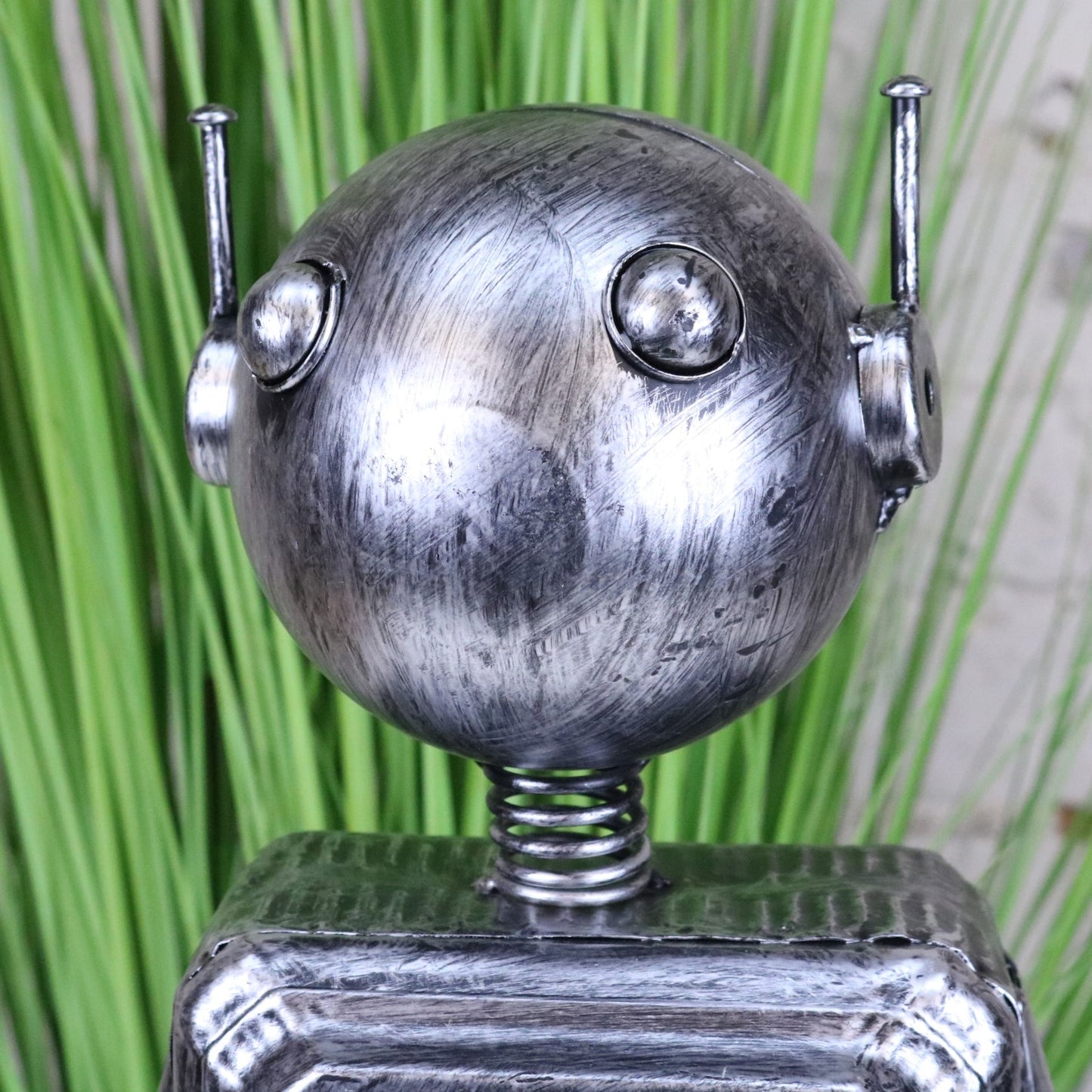 Silver Robot Ornament Springy Round Bobble Head - Closeup of Head Front View