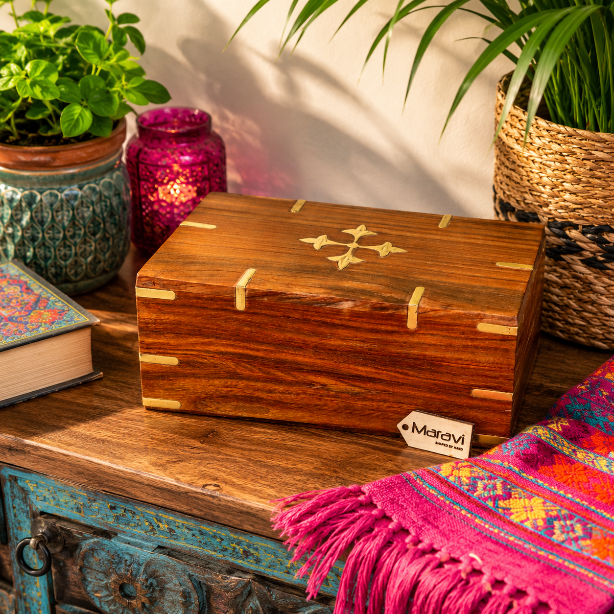 Tanika Wooden Memory Box Sheesham Wood - Lifestyle Image