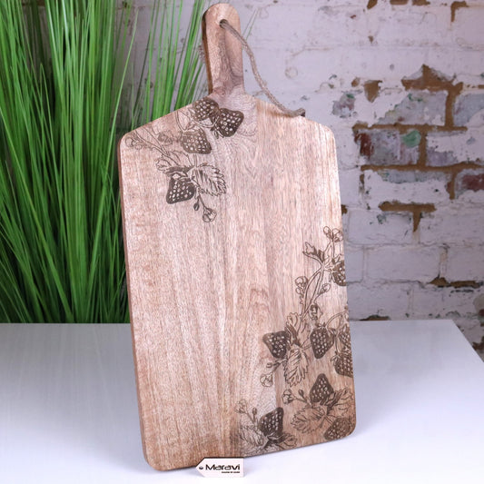 Thaniya Mango Wood Chopping Board Strawberry Design - Main Image