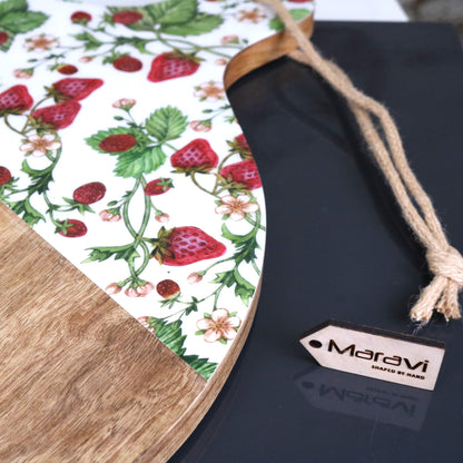 Thaniya Round Chopping Board 48cm Enamel Strawberry Field Design - Closeup of Design
