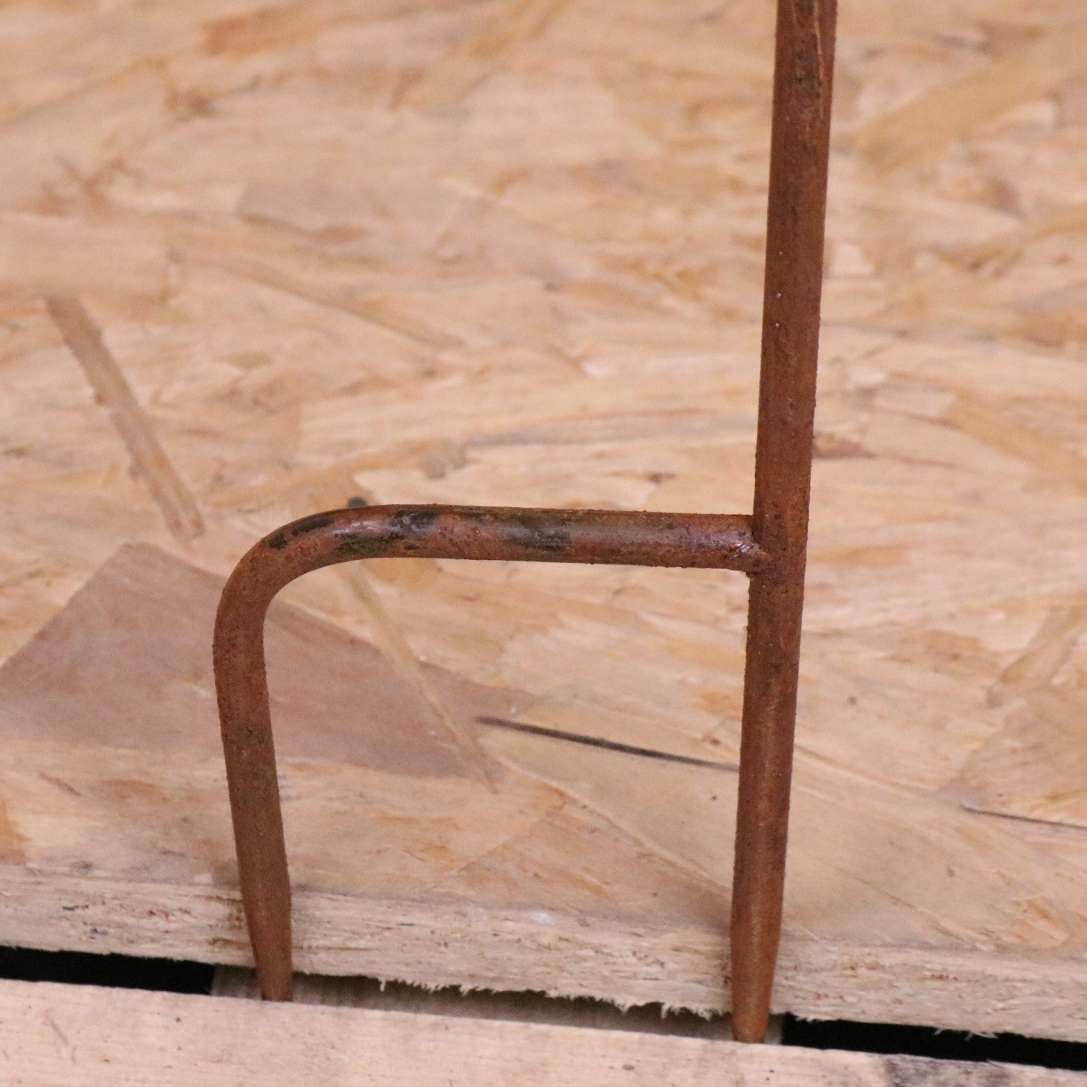 Virala Heart Shape Bird Feeder Rusted Metal Finish - Closeup of Ground Spike