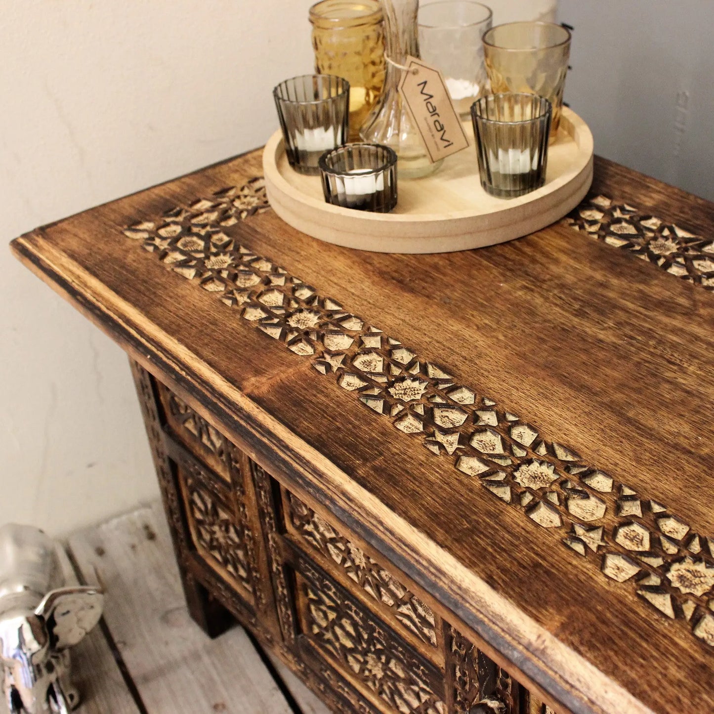Palini Coffee Table Moroccan Style Wood Grain Closeup