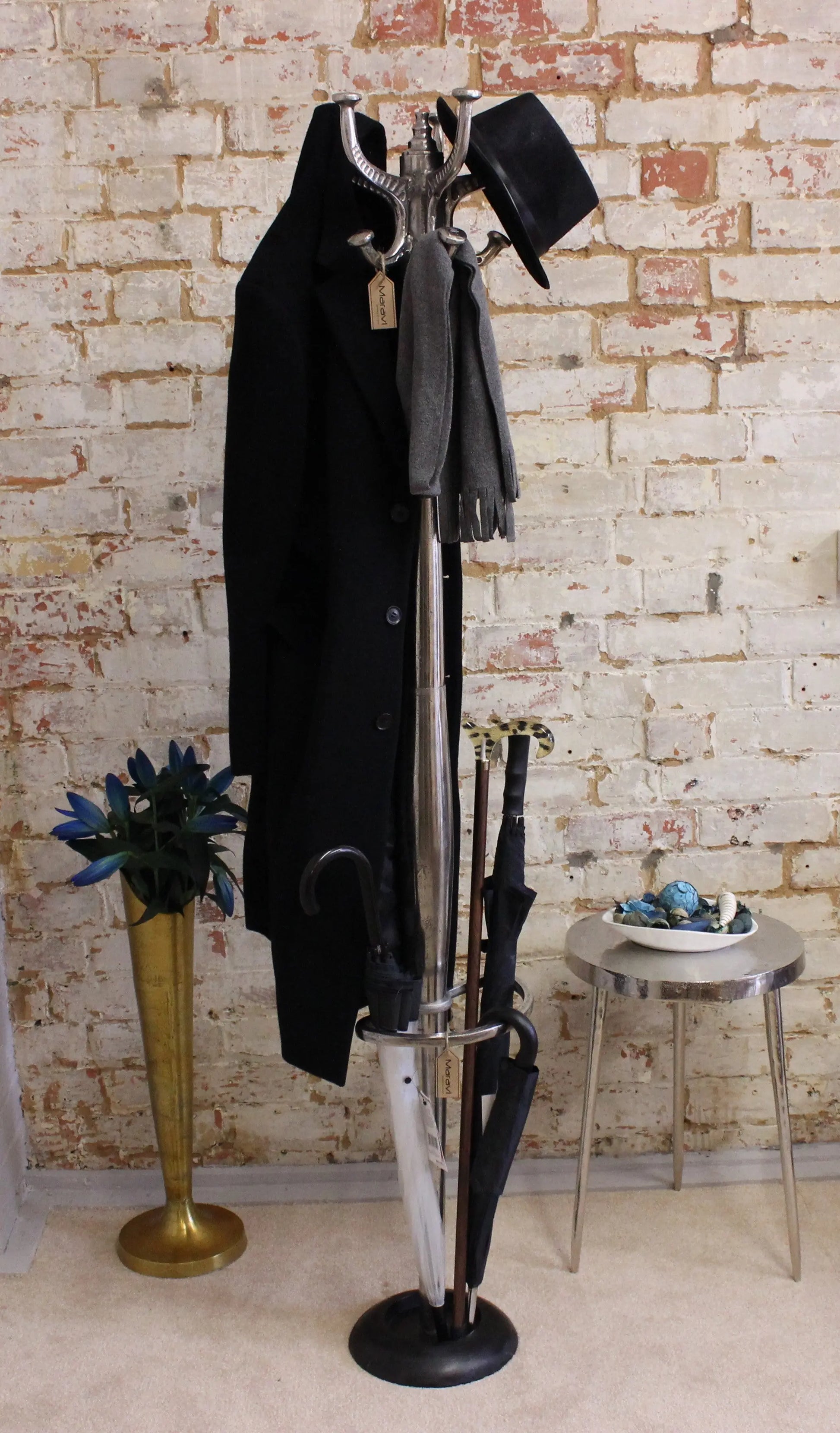 Ural Vintage Metal Coat Stand Umbrella Holder Full with Coats Hanging