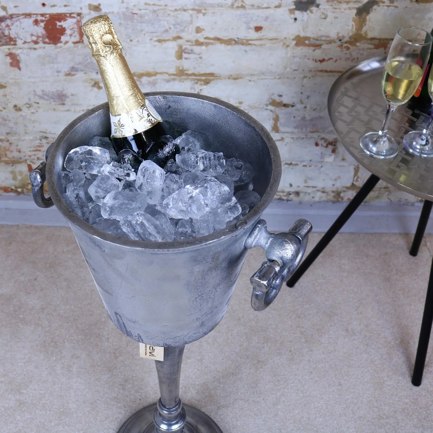 Indus Floor Standing Champagne Ice Bucket Top View with Ice