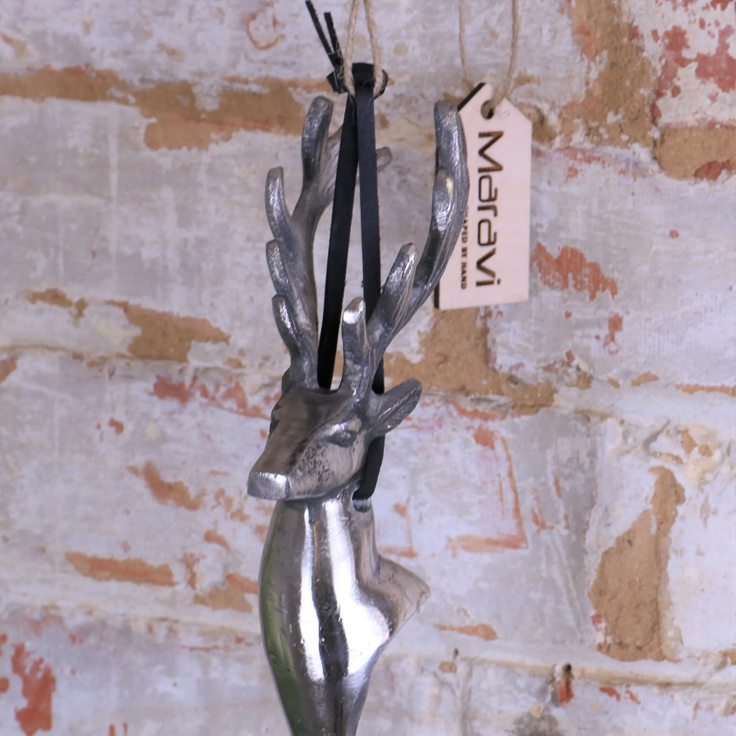 Khosa Animal Head Antique Style Shoe Horn Stag Design Closeup