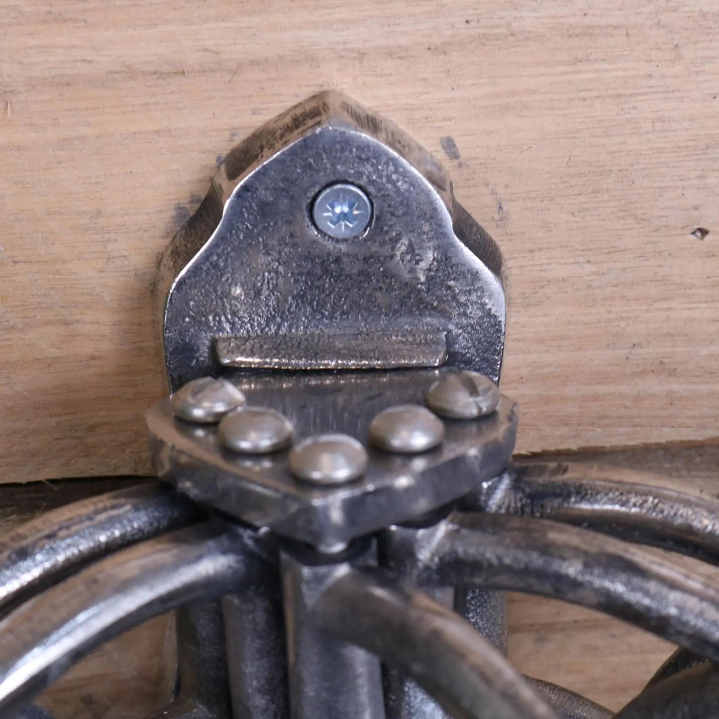 Kesda 5 Way Swivel Coat Hooks Vintage Finish - Closeup of Mounting