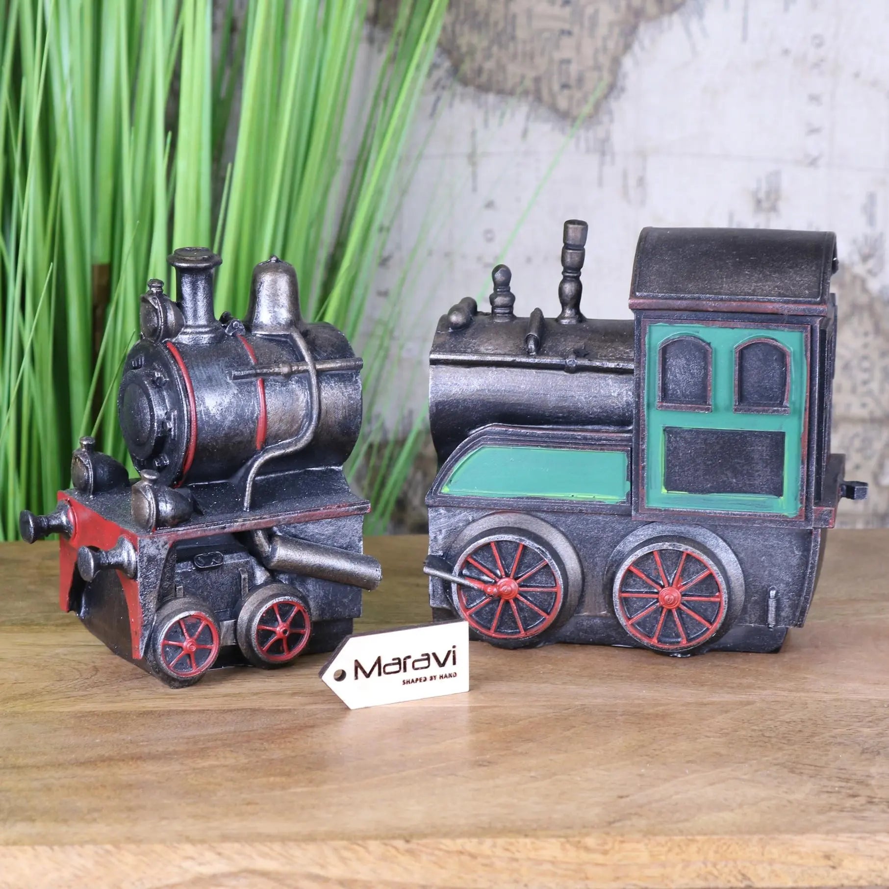 Mahun Steam Model Train Bookends - Main Image