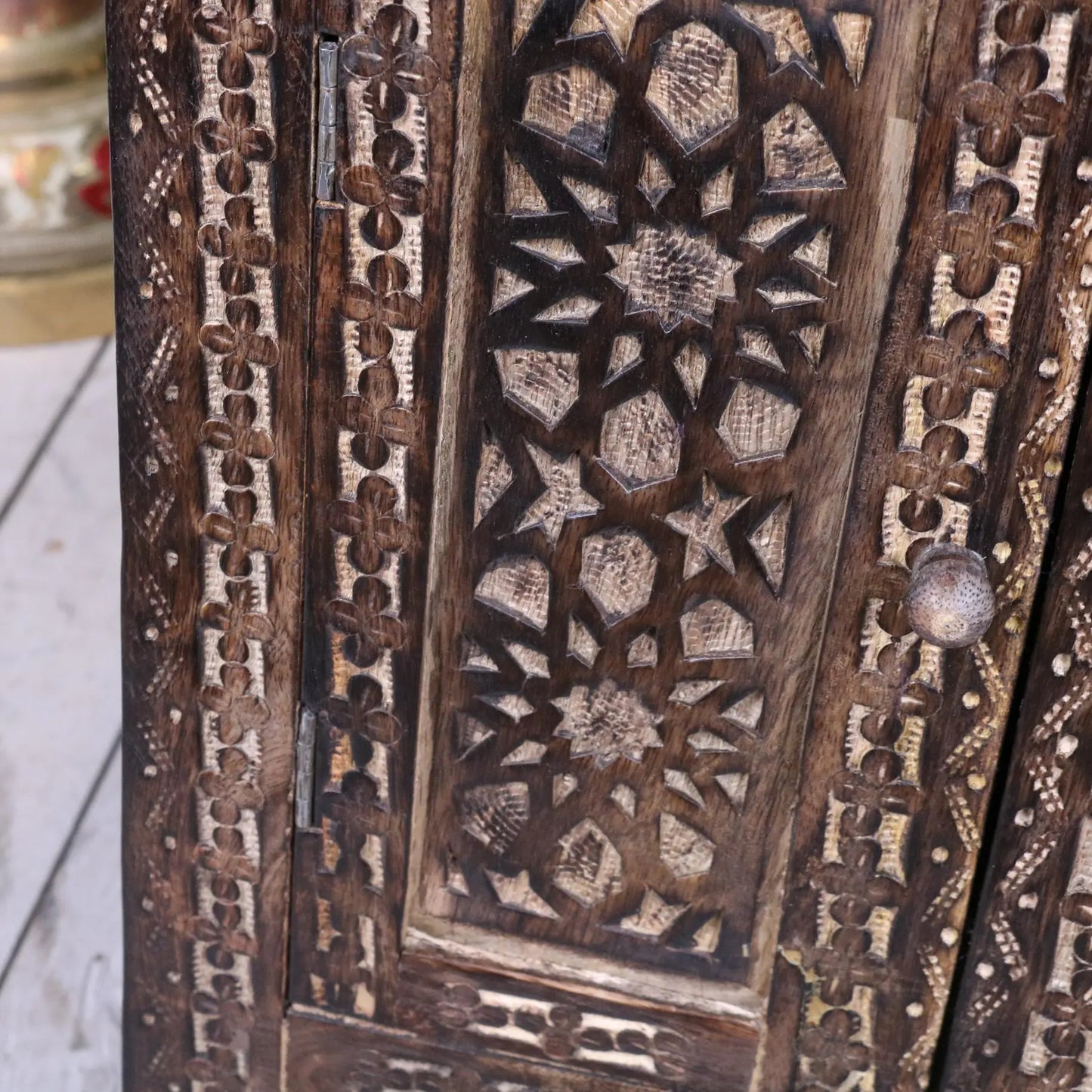 Mehanadi Wooden 45cm Hand Carved Moroccan Style Table - Closing of Carving 2