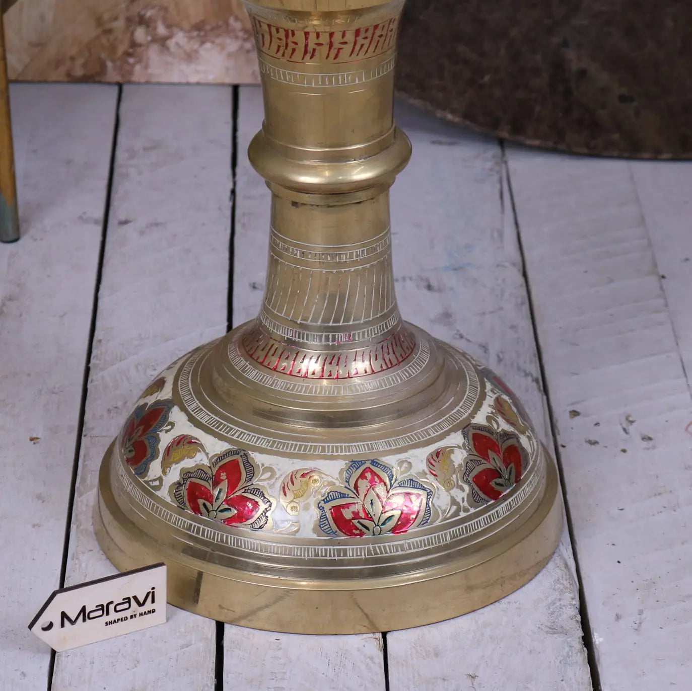 Vintage 92cm Large Brass Vase Scalloped Edge - Closeup of Base