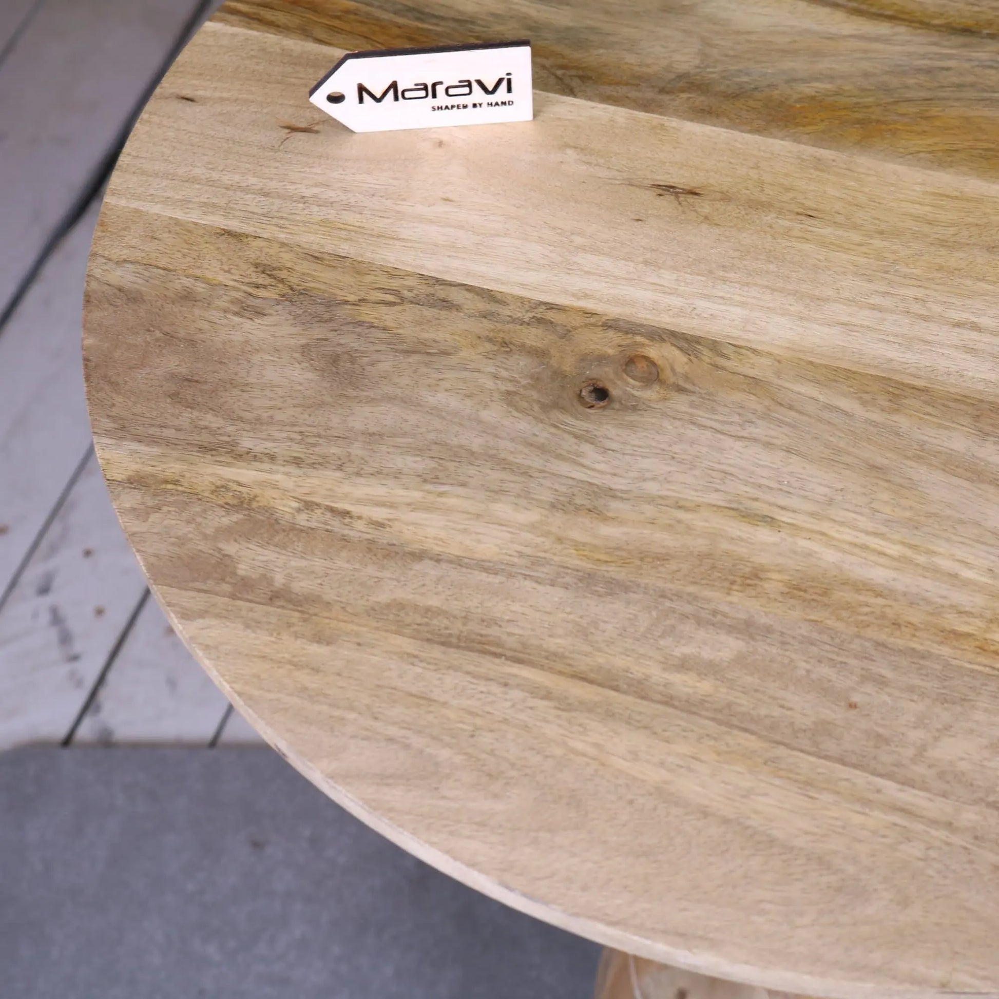 Majuli Mango Wood Large Side Table - Closeup of Woodgrain