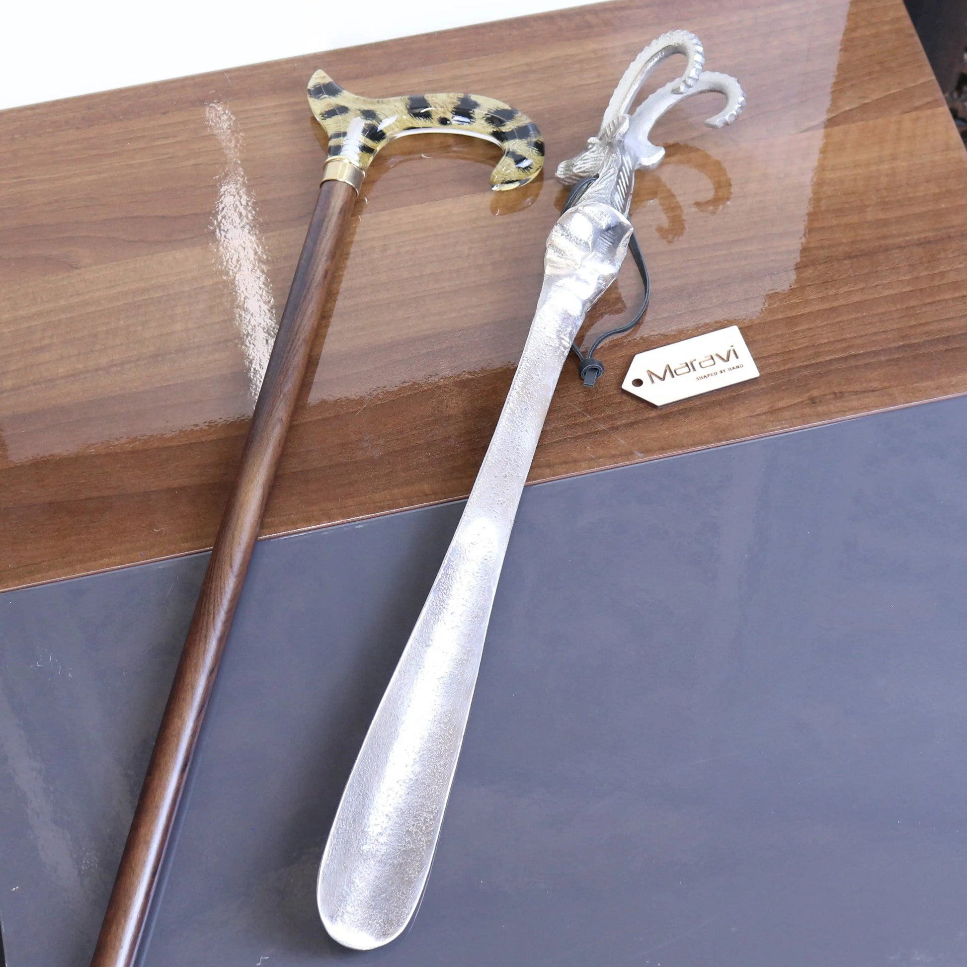 Khosa Ram's Head Antique Style Shoe Horn Rear View