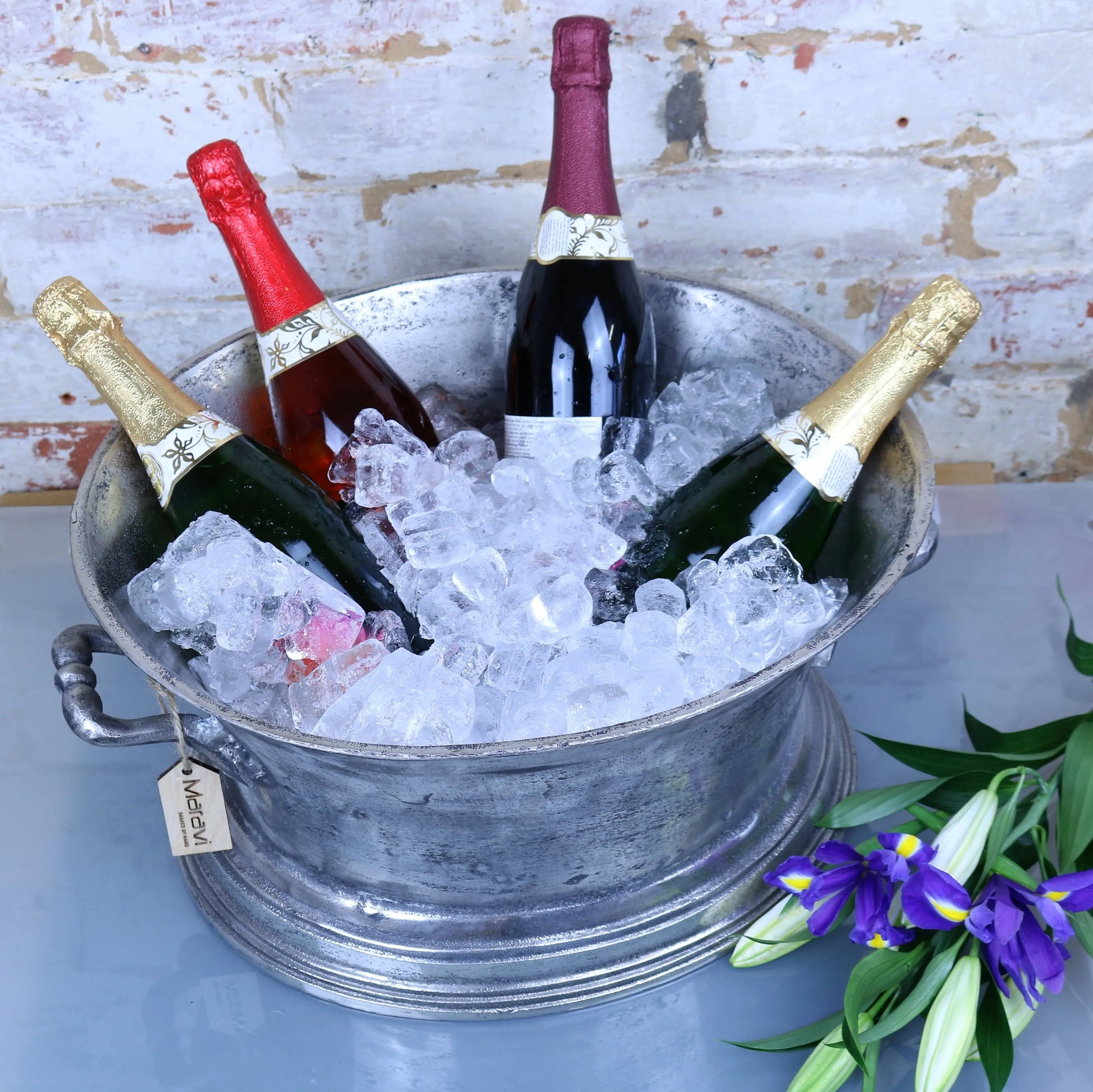 Moyar Champagne Ice Bath Top View